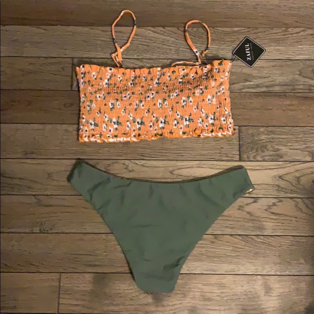 Bathing suit